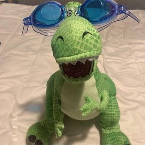 Meet your Posher, Mia